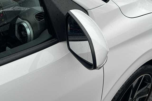 Hyundai I10 1.0 Premium 5dr [Nav] White