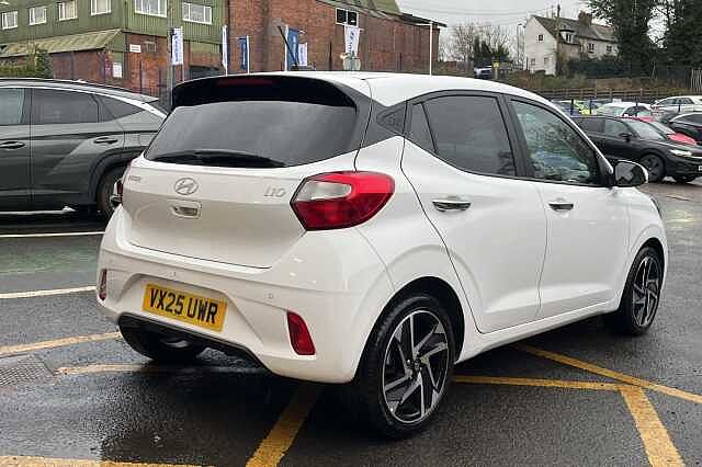 Hyundai I10 1.0 Premium 5dr [Nav] White