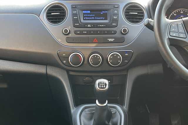 Hyundai i10 1.0 SE 5dr