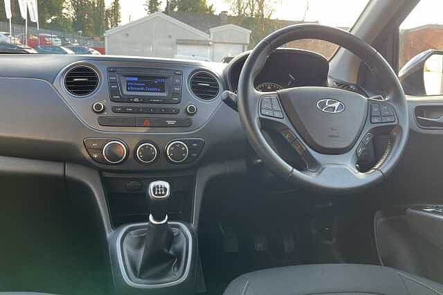 Hyundai i10 1.0 SE 5dr