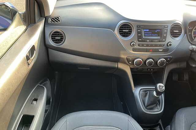 Hyundai i10 1.0 SE 5dr