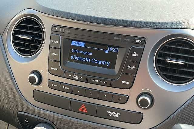 Hyundai i10 1.0 SE 5dr