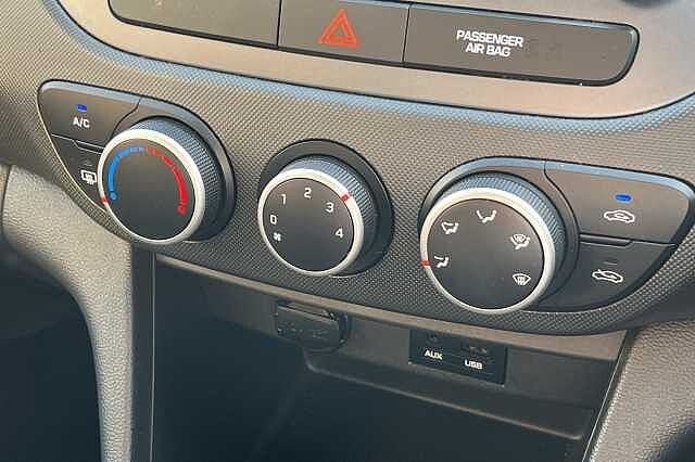 Hyundai i10 1.0 SE 5dr