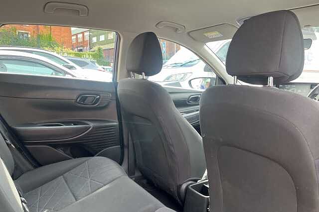 Hyundai BAYON 1.0 T-GDi 48Volt MHEV SE Connect 5dr DCT Blue