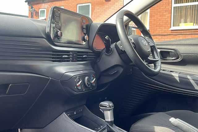 Hyundai BAYON 1.0 T-GDi 48Volt MHEV SE Connect 5dr DCT Blue