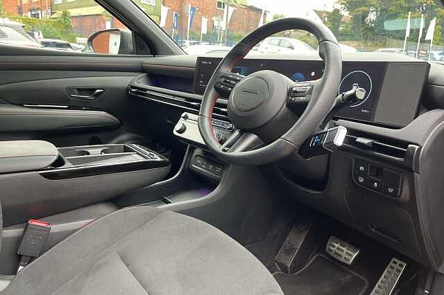 Hyundai TUCSON 1.6T Hybrid N Line S 5dr Auto Red