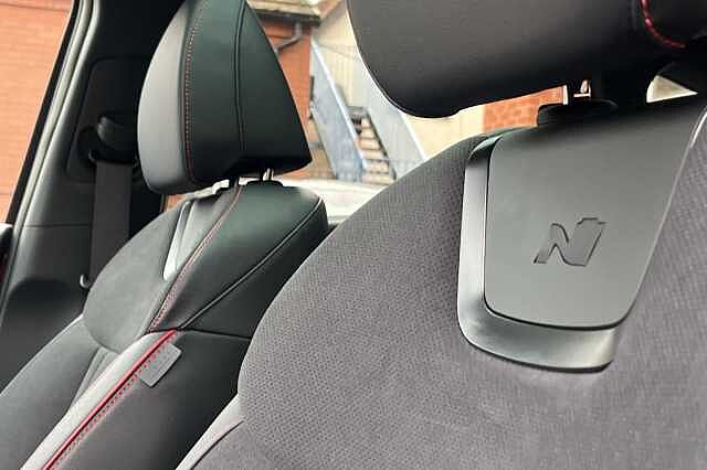 Hyundai TUCSON 1.6T Hybrid N Line S 5dr Auto Red