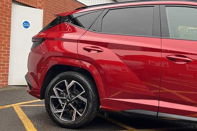 Hyundai TUCSON 1.6T Hybrid N Line S 5dr Auto Red