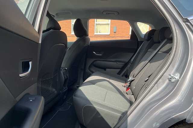 Hyundai KONA 65 kWh (218ps) Advance