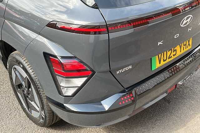 Hyundai KONA 65 kWh (218ps) Advance