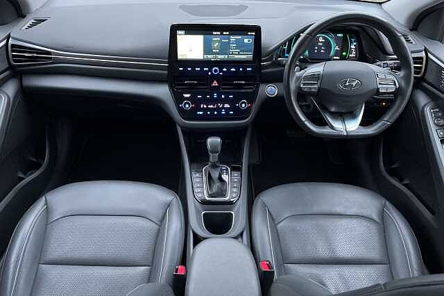 Hyundai IONIQ 1.6 GDi Plug-in Hybrid Premium SE 5dr DCT White