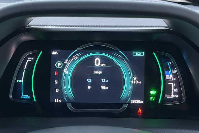 Hyundai IONIQ 1.6 GDi Plug-in Hybrid Premium SE 5dr DCT White