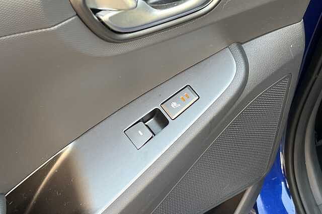 Hyundai IONIQ 1.6 GDi Hybrid Premium SE 5dr DCT Blue