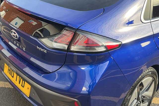 Hyundai IONIQ 1.6 GDi Hybrid Premium SE 5dr DCT Blue
