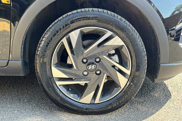 Hyundai BAYON 1.0 T-GDi 48Volt MHEV SE Connect 5dr DCT Black