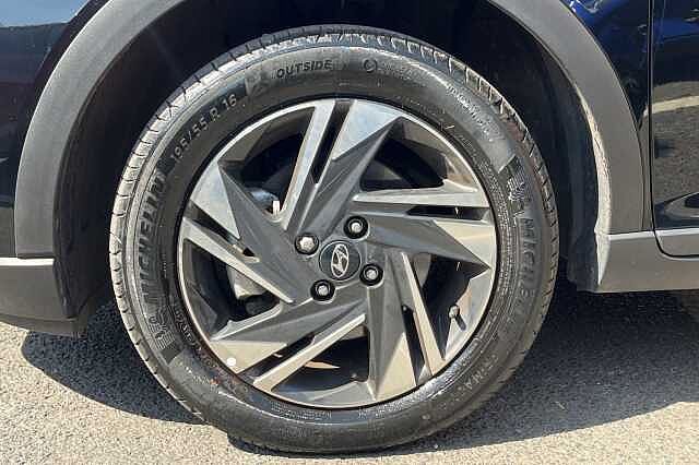 Hyundai BAYON 1.0 T-GDi 48Volt MHEV SE Connect 5dr DCT Black