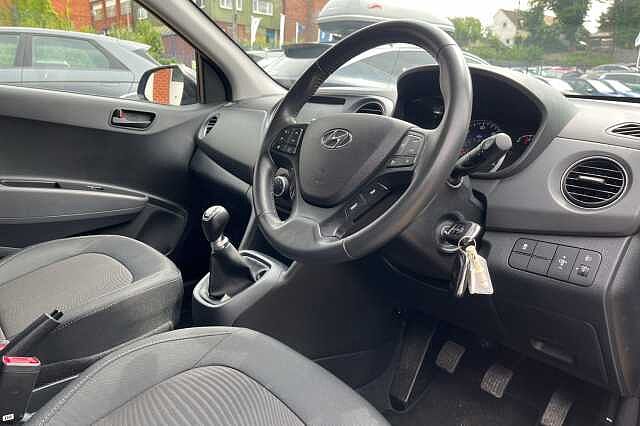 Hyundai i10 1.0 Play 5dr