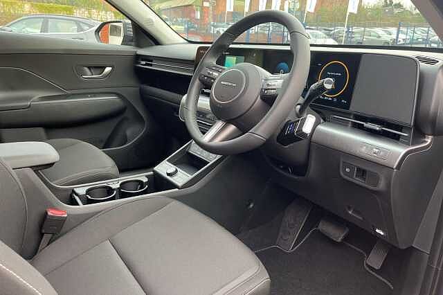 Hyundai KONA 65 kWh (218ps) Advance Grey