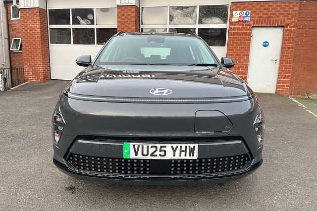 Hyundai KONA 65 kWh (218ps) Advance Grey