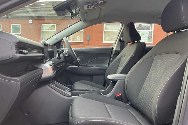 Hyundai KONA 65 kWh (218ps) Advance Grey
