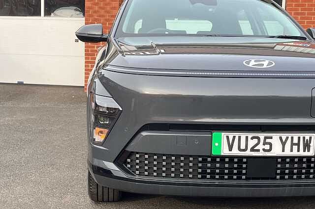 Hyundai KONA 65 kWh (218ps) Advance Grey