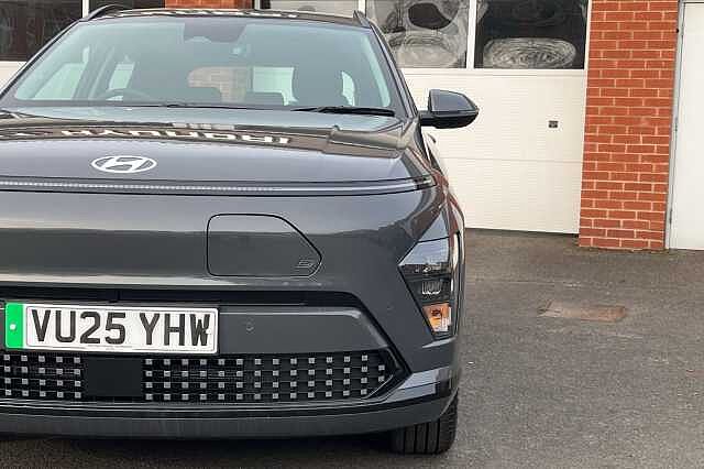 Hyundai KONA 65 kWh (218ps) Advance Grey