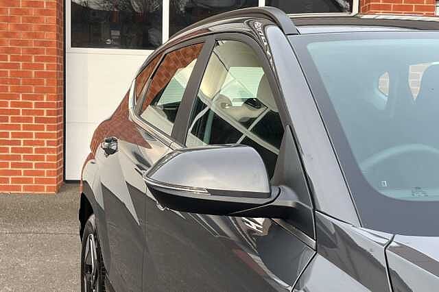 Hyundai KONA 65 kWh (218ps) Advance Grey