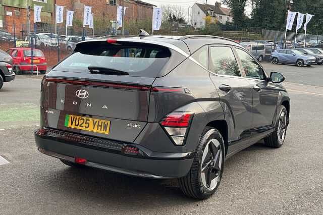 Hyundai KONA 65 kWh (218ps) Advance Grey