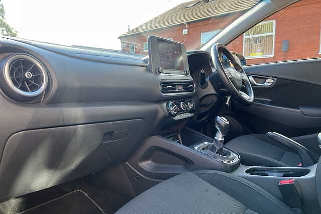 Hyundai KONA 1.0 T-GDi 48Volt MHEV SE Connect 5dr Blue
