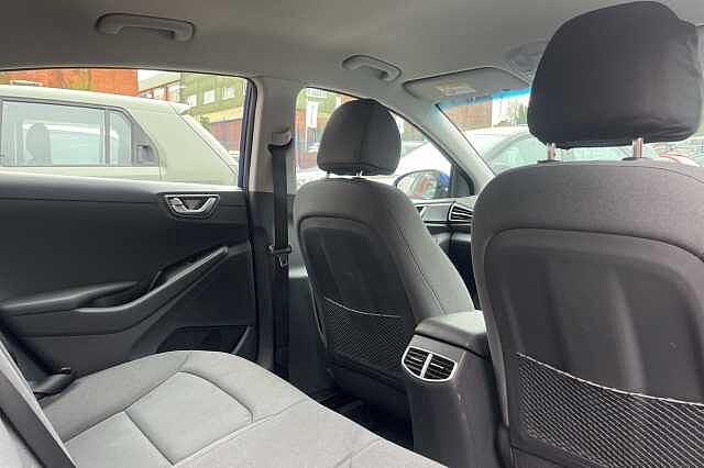 Hyundai IONIQ 1.6 GDi Hybrid Premium 5dr DCT