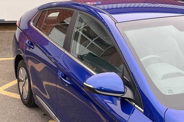 Hyundai IONIQ 1.6 GDi Hybrid Premium 5dr DCT