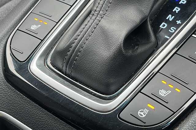 Hyundai IONIQ 1.6 GDi Hybrid Premium 5dr DCT