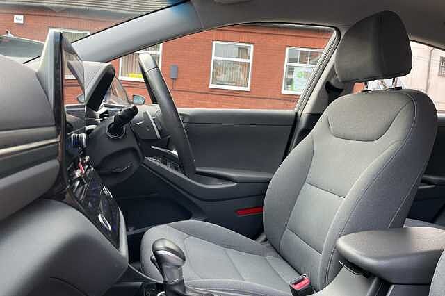 Hyundai IONIQ 1.6 GDi Hybrid Premium 5dr DCT