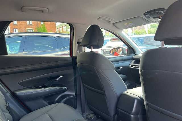 Hyundai TUCSON 1.6T Plug-in Hybrid Advance 5dr Auto Red