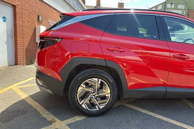 Hyundai TUCSON 1.6T Plug-in Hybrid Advance 5dr Auto Red