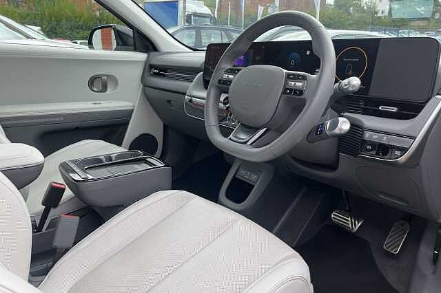 Hyundai IONIQ 5 Ultimate 84 kWh 5dr AWD Auto Black