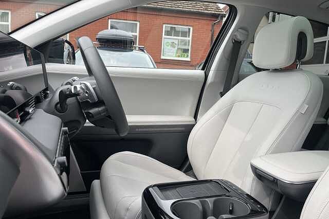 Hyundai IONIQ 5 Ultimate 84 kWh 5dr AWD Auto Black
