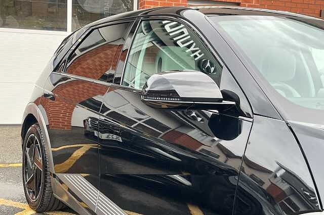 Hyundai IONIQ 5 Ultimate 84 kWh 5dr AWD Auto Black
