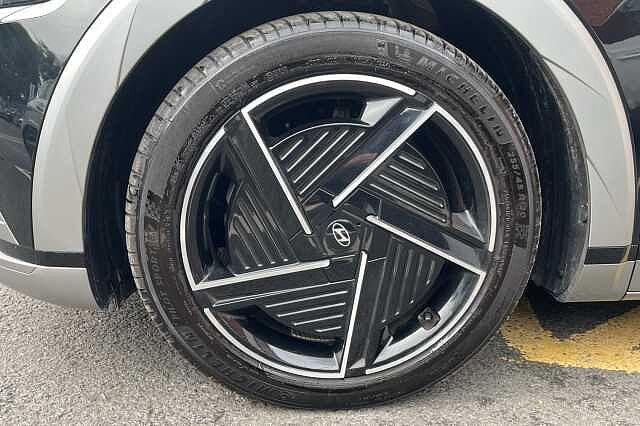 Hyundai IONIQ 5 Ultimate 84 kWh 5dr AWD Auto Black