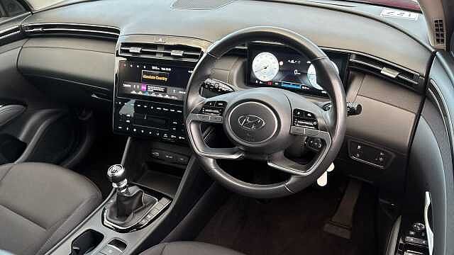 Hyundai TUCSON 1.6 TGDi SE Connect 5dr 2WD Petrol Estate Red