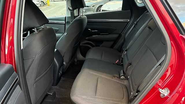 Hyundai TUCSON 1.6 TGDi SE Connect 5dr 2WD Petrol Estate Red