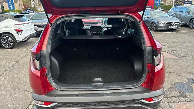 Hyundai TUCSON 1.6 TGDi SE Connect 5dr 2WD Petrol Estate Red