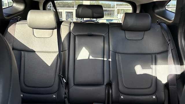 Hyundai TUCSON 1.6 TGDi Hybrid 230 Ultimate 5dr 2WD Auto Hybrid Estate Black