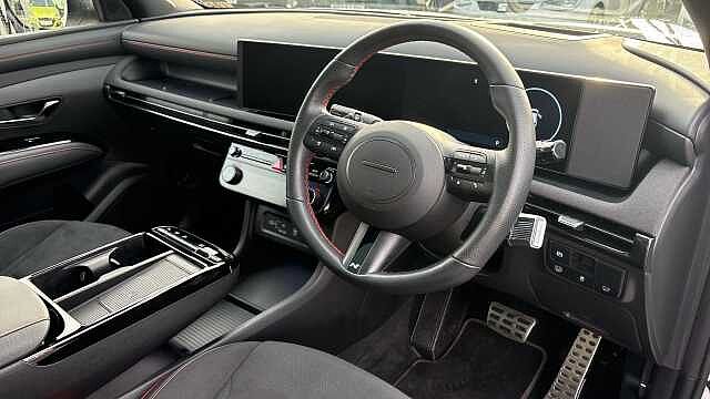 Hyundai TUCSON 1.6T Hybrid N Line S 5dr Auto Hybrid Estate White