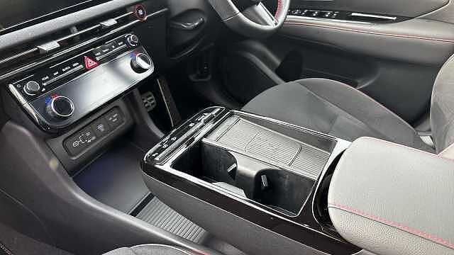 Hyundai TUCSON 1.6T Hybrid N Line S 5dr Auto Hybrid Estate White