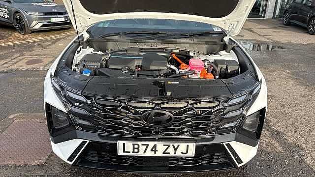 Hyundai TUCSON 1.6T Hybrid N Line S 5dr Auto Hybrid Estate White