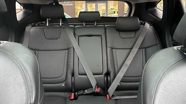 Hyundai TUCSON 1.6 TGDi 48V MHD 180 Ultimate 5dr 4WD DCT Petrol Estate Red