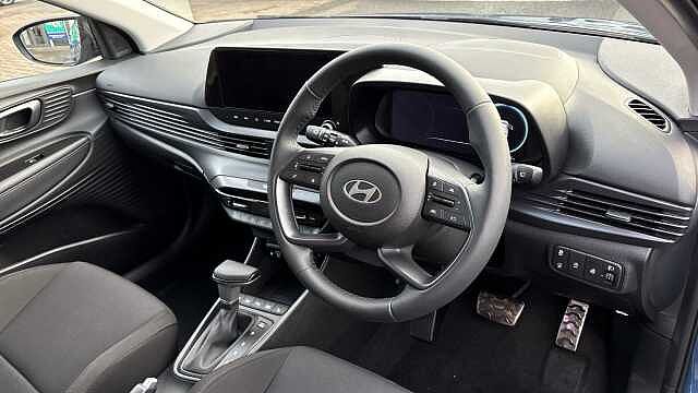 Hyundai BAYON 1.0 TGDi Ultimate 5dr DCT Petrol Hatchback Vibrant Blue - Pearl