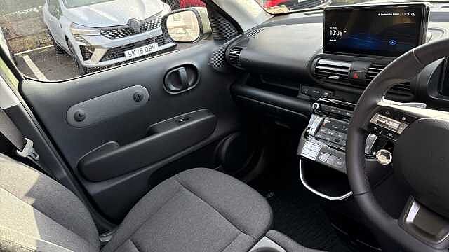 Hyundai INSTER 85kW 01 49kWh 5dr Auto Electric Hatchback