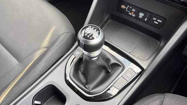 Hyundai TUCSON 1.6T Advance 5dr Petrol Estate Red